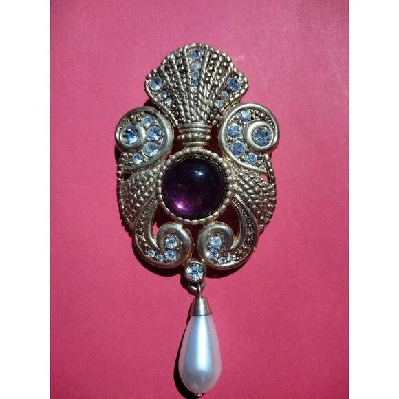 Vintage Signed Jeff Lieb 1980s Brooch Pearl Drop Purple Cabochon Gold Tone Glam - Picture 1 of 2